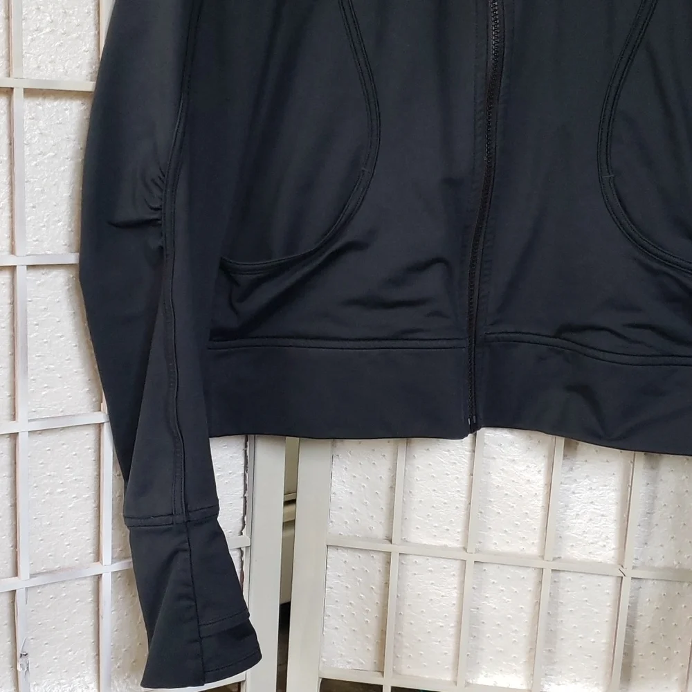 lululemon athletica very good